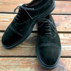 Cable and Co mens size 10.5 black suede Oxford shoes